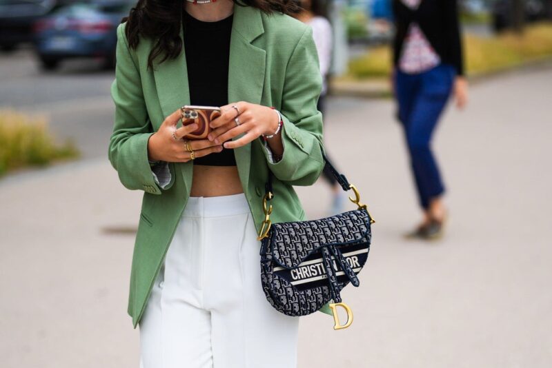 You are currently viewing Budget-Friendly Fashion Items That Make a Statement