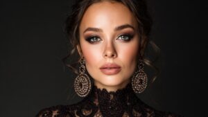 Read more about the article 10 Tips to Combine Makeup and Outfit for Every Occasion