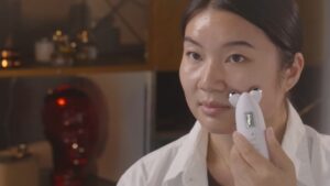 Read more about the article Microcurrent Skincare Benefits, From Firmer Skin to a More Defined Jawline